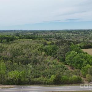 Photo #6 of 6377 Highway 52, Cheraw, SC