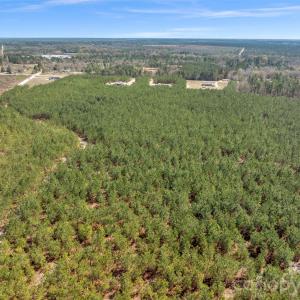 Photo #32 of 931 Charlie Johnson, Kershaw, SC