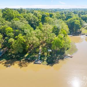 Photo #2 of 405 Carroll, Lake Wylie, SC