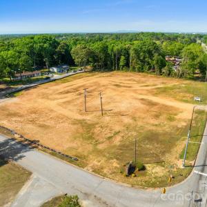 Photo #12 of 7770 Augusta, Piedmont, SC