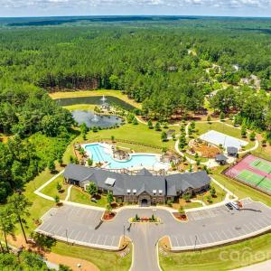 Photo #13 of 6121 Chimney Bluff, Lancaster, SC