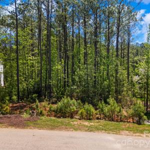 Photo #1 of 6121 Chimney Bluff, Lancaster, SC