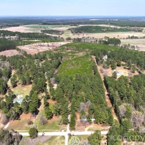 Photo #4 of 415 Hawkins, Hartsville, SC