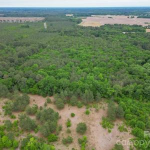 Photo #11 of 3133 Magnolia, Bennettsville, SC