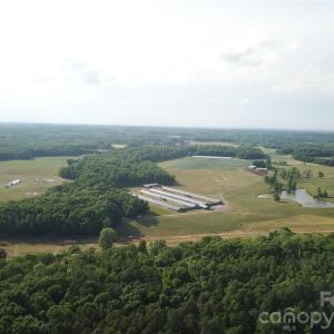 Photo #5 of 5620 Barrier Georgeville, Mount Pleasant, NC