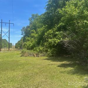 Photo #2 of 2206 Highway 1, Elgin, SC