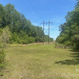 Photo #1 of 2206 Highway 1, Elgin, SC