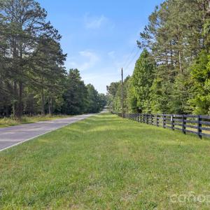Photo #10 of 1628 Sherrer, York, SC