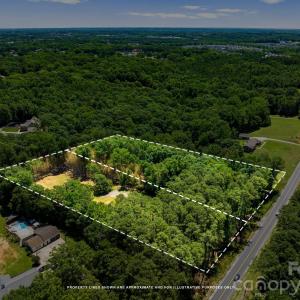 Photo #1 of 11038 Harrisburg, Fort Mill, SC