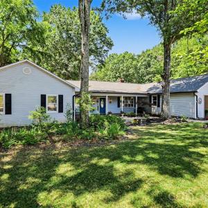 Photo #4 of 205 Dornoch, Weddington, NC