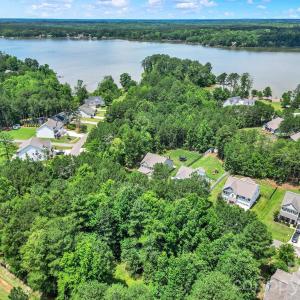 Photo #2 of 9425 Tradewinds, Lancaster, SC