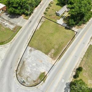 Photo #1 of 519 & 522 2nd, Cheraw, SC