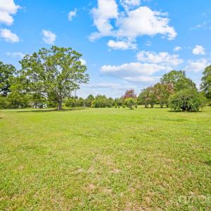 Photo #4 of 3512 Mount Pleasant, Concord, NC