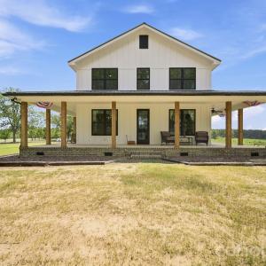Photo #32 of 1726 Old Cheraw, Rockingham, NC