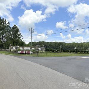 Photo #3 of 1400 Steeplechase, Mount Pleasant, NC