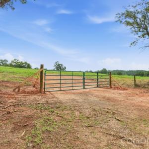 Photo #5 of 4650 Forest View, Blacksburg, SC