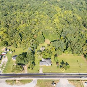 Photo #2 of 1670 Lynwood, Lancaster, SC