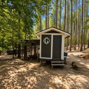 Photo #36 of 3203 Landfill, Mount Croghan, SC