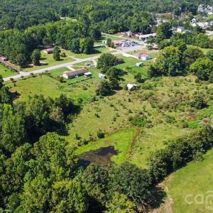 Photo #3 of 2997 Flat Creek, Lancaster, SC