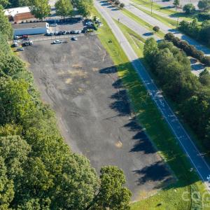 Photo #5 of 3196 Peters Creek, Winston Salem, NC