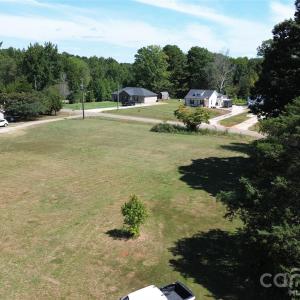 Photo #27 of 1466 King, York, SC