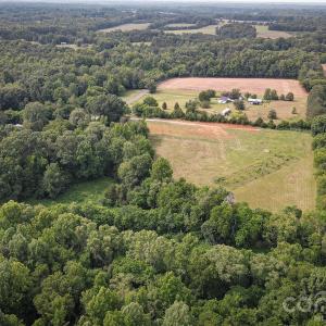 Photo #11 of 931 Mt Vernon, Woodleaf, NC