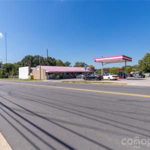 Photo #12 of 222 Congress, York, SC