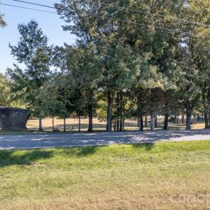 Photo #4 of 6770 Hudspeth, Harrisburg, NC