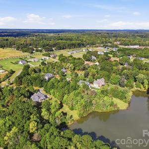 Photo #1 of 196 Carolina Crossing, York, SC