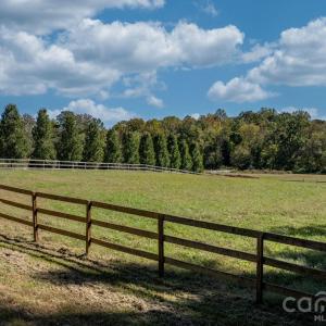 Photo #17 of 1190 Hinsdale, Mt Ulla, NC