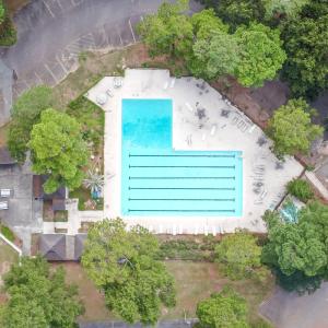 Neighborhood Pool!