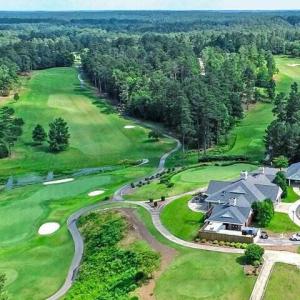 Tara Fairway and Clubhouse