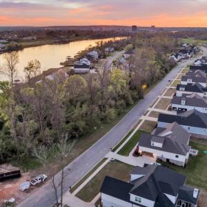 03-628 Rivernorth Dr, 100ft View, Drone-