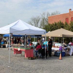 The Onancock Farmers Market has delicious fresh produce, breads and treats, as well as items created by local artisans.