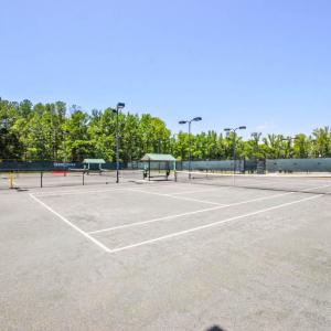 Tennis Courts!