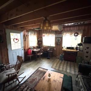 Photo #4 of 362 Cabin Lane, Gladstone, VA 12.2 acres