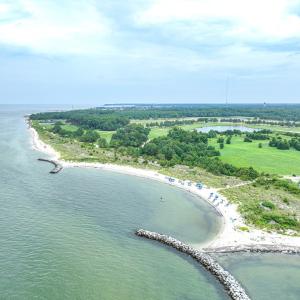 Bay-Creek Beach
