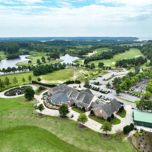 Members Golf Clubhouse