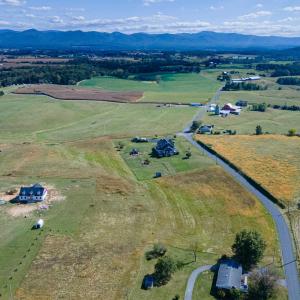 Photo #7 of 6165 OAK SHADE RD, PENN LAIRD, VA 2.6 acres