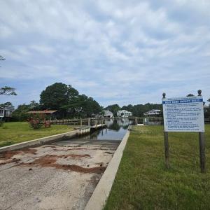 Boat ramp, Take advantage of being able to launch your boat from the community boat launch. Plenty of parking for your boat and trailer