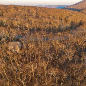 Photo #9 of BLACKROCK CIR, WINTERGREEN RESORT, VA 0.4 acres