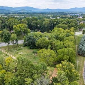Photo #10 of 1229 ROSSER AVE, WAYNESBORO, VA 1.8 acres