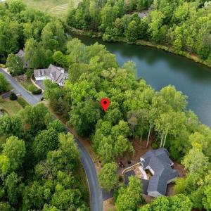 Photo #2 of HIGH CREST LN, WINTERGREEN, VA 0.5 acres