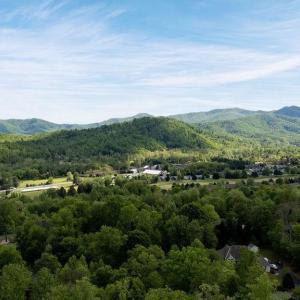 Photo #14 of HIGH CREST LN, WINTERGREEN, VA 0.5 acres