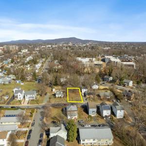Photo #9 of 502 HANOVER ST, CHARLOTTESVILLE, VA 0.1 acres