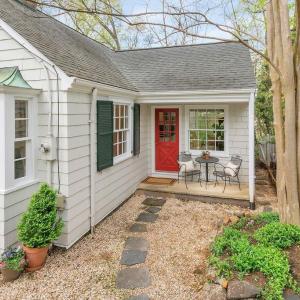 Photo #14 of 1426 DAIRY RD, CHARLOTTESVILLE, VA 0.5 acres