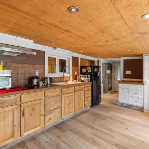 Photo #26 of 3441 MIDLAND TRL, LEXINGTON, VA 37.5 acres