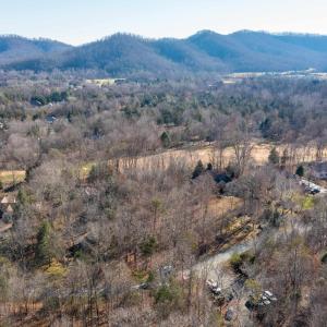 Photo #7 of 85 MAY APPLE LN, NELLYSFORD, VA 0.9 acres