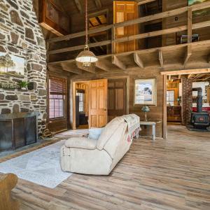 Photo #33 of 595 DEERFIELD VALLEY RD, WEST AUGUSTA, VA 217.5 acres