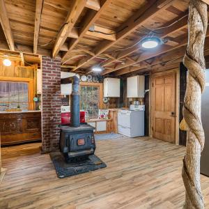 Photo #41 of 595 DEERFIELD VALLEY RD, WEST AUGUSTA, VA 217.5 acres